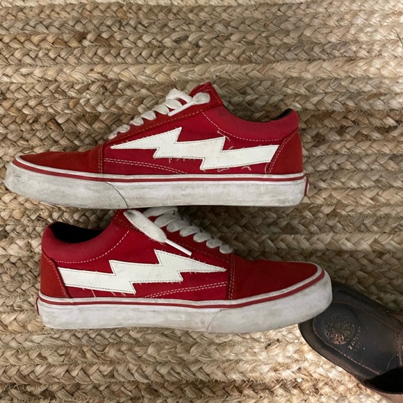 Revenge x Storm – Red - Picture 4 of 8